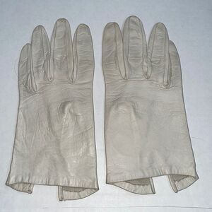 ‎Vtg light gray leather gloves